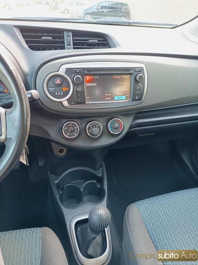 TOYOTA Yaris 1.0 5 porte