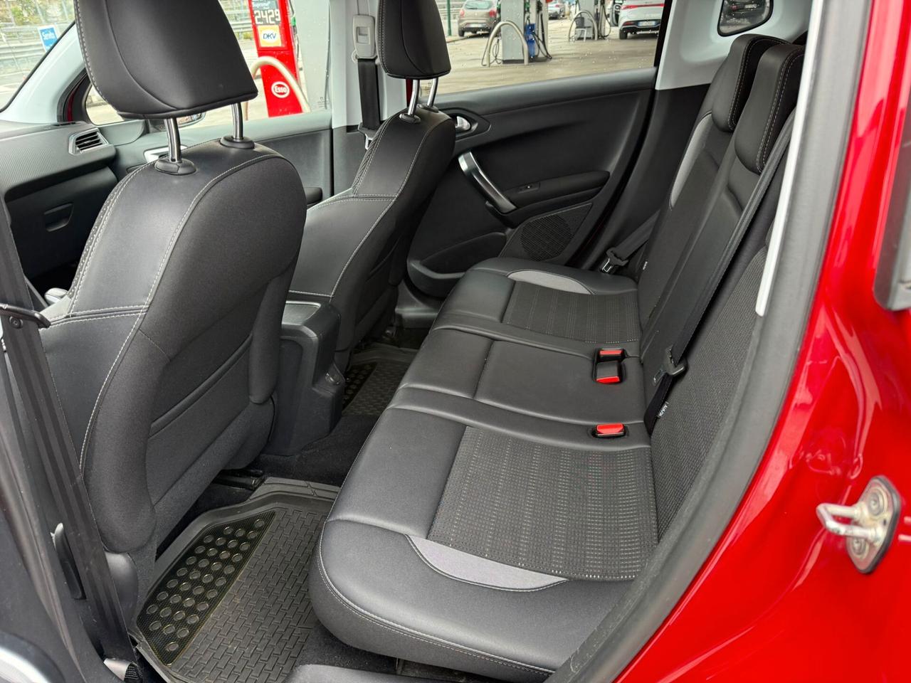 Peugeot 2008 BlueHDi 100 GT Line 2016