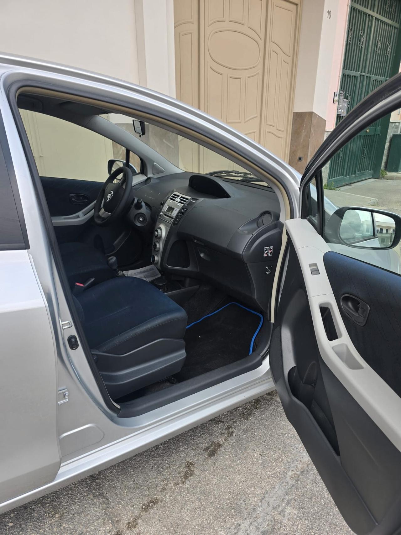 Toyota Yaris 1.4 D-4D 5 porte