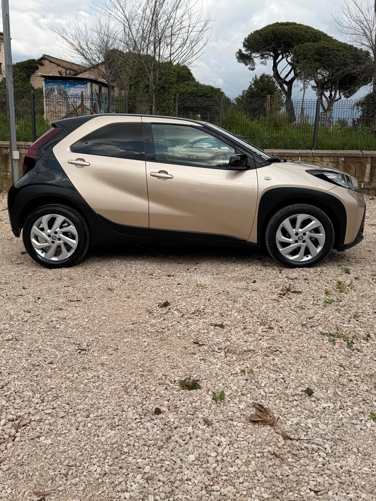 Toyota Aygo X 1.0 VVT-i 72 CV 5 porte Trend