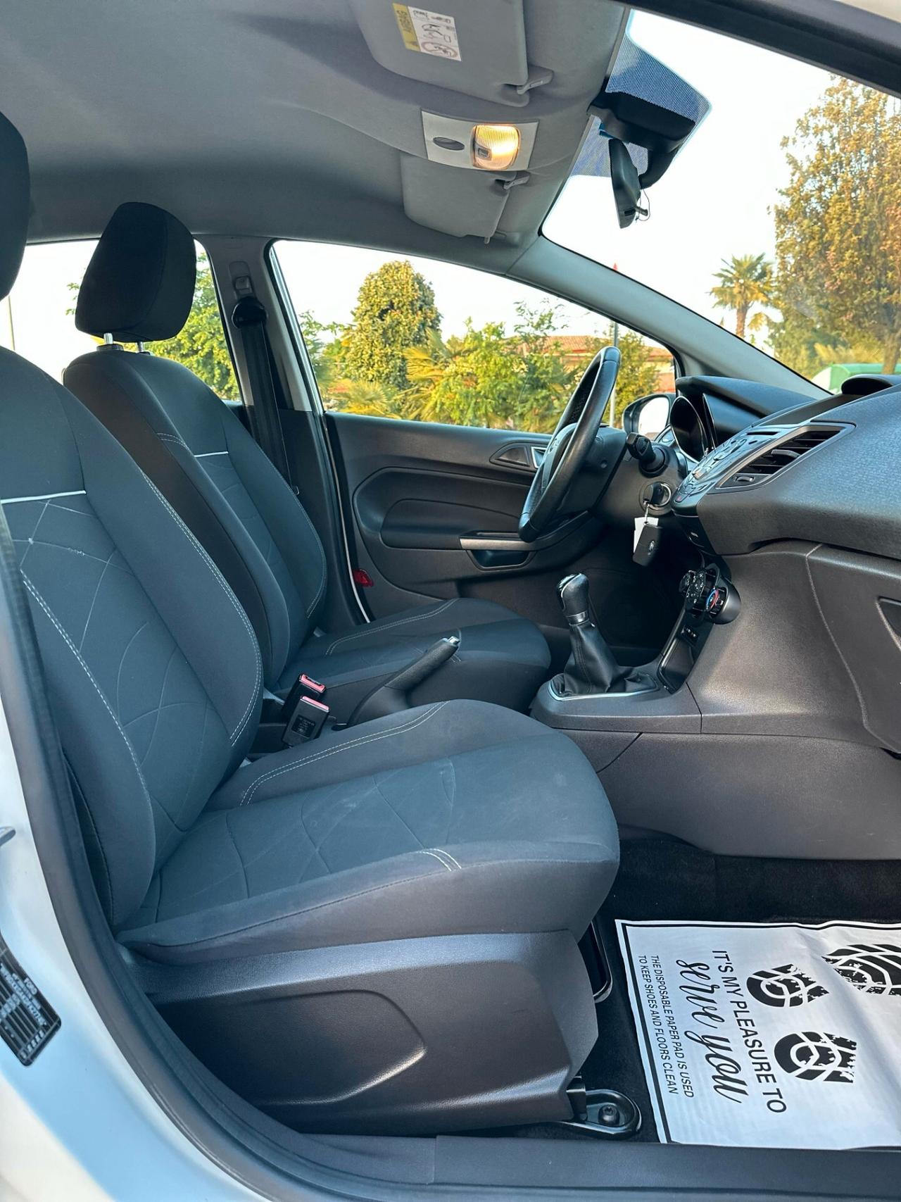 Ford Fiesta 1.5 TDCi 75CV 5 porte Black & White Edition