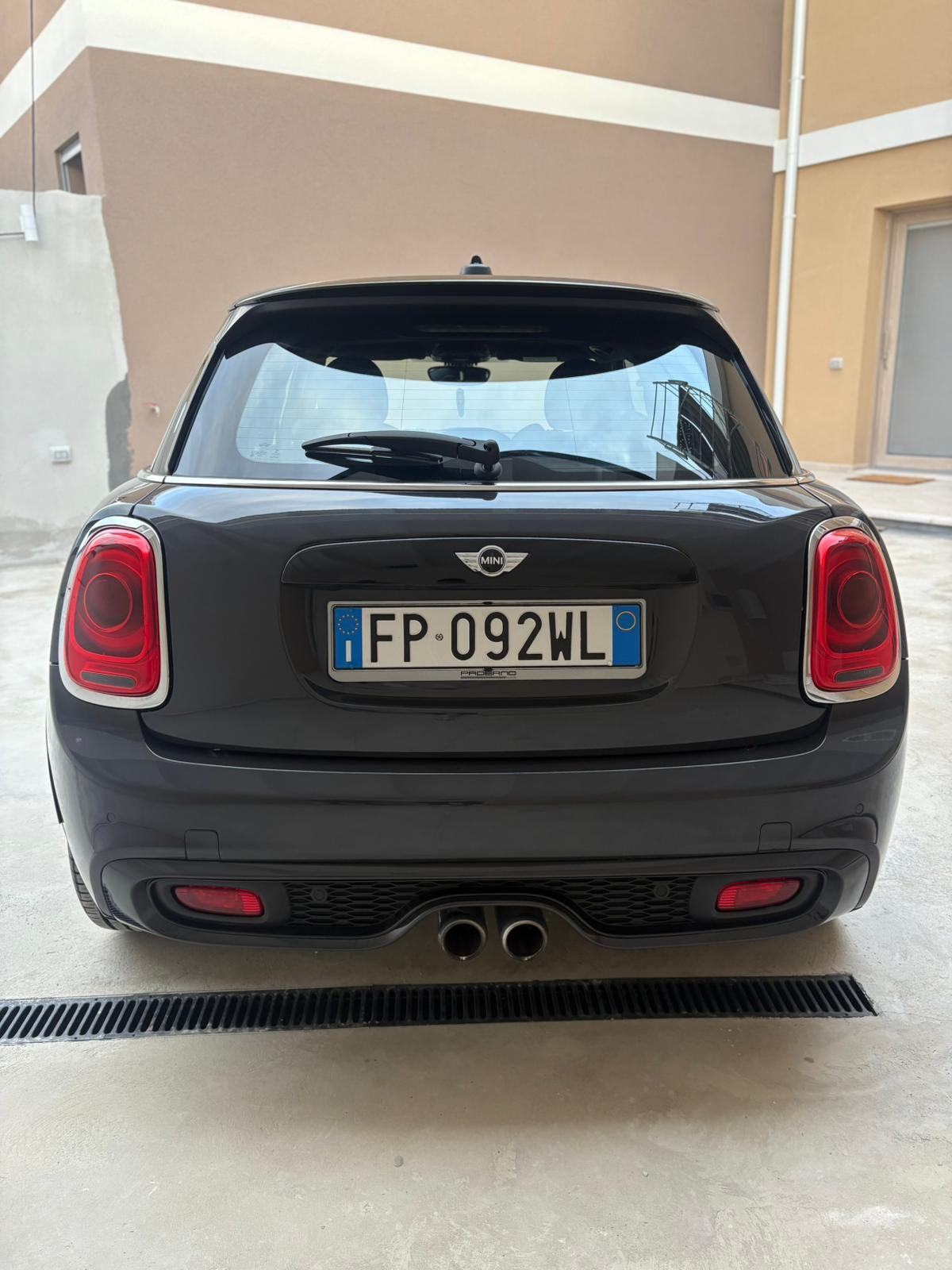 Mini 2.0 Cooper SD aut. Hype 5 porte