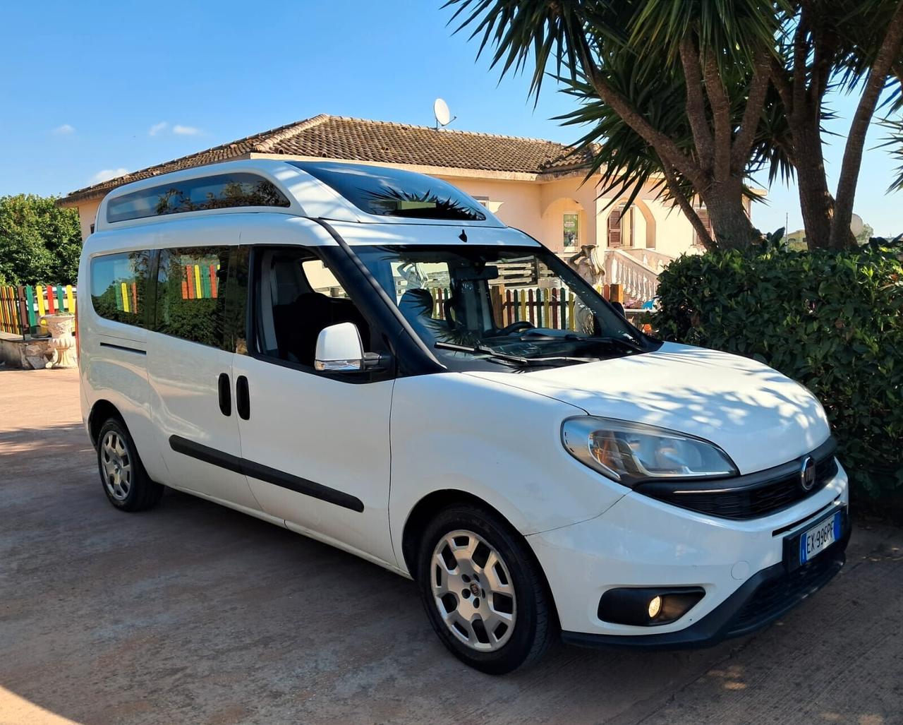 Doblò XL 6 posti TRASPORTO DISABILI PEDANA ELETTROIDRAULICA