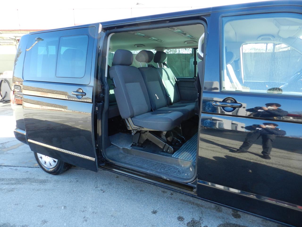 Volkswagen Multivan T5 Caravelle 9 POSTI 2.0 TDI 4Motion PC Comfortline