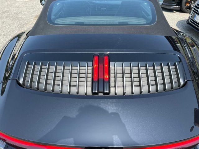 PORSCHE 911 992 Carrera 4 Cabriolet