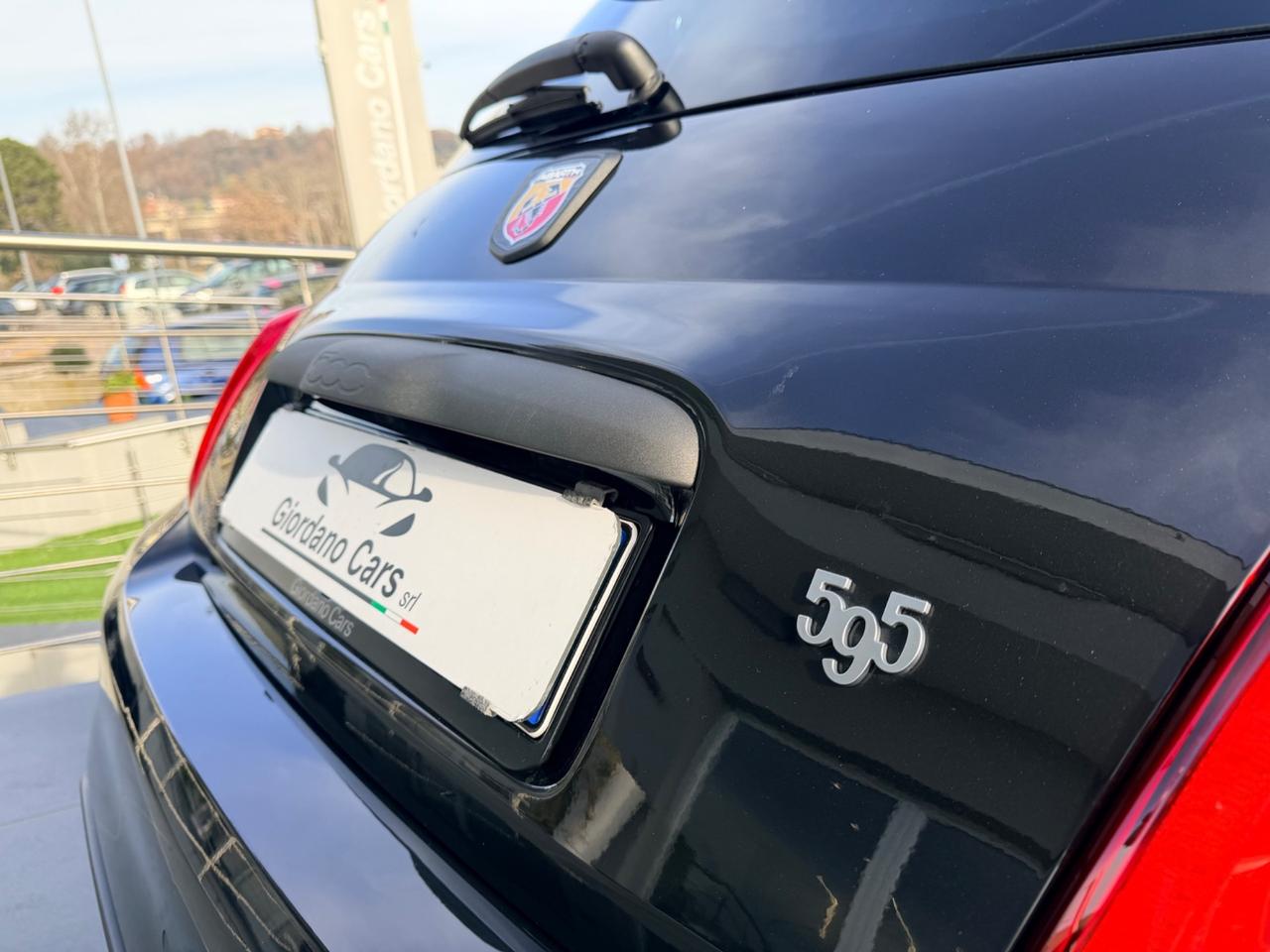 Abarth 595 1.4 Turbo T-Jet 165 CV black edition