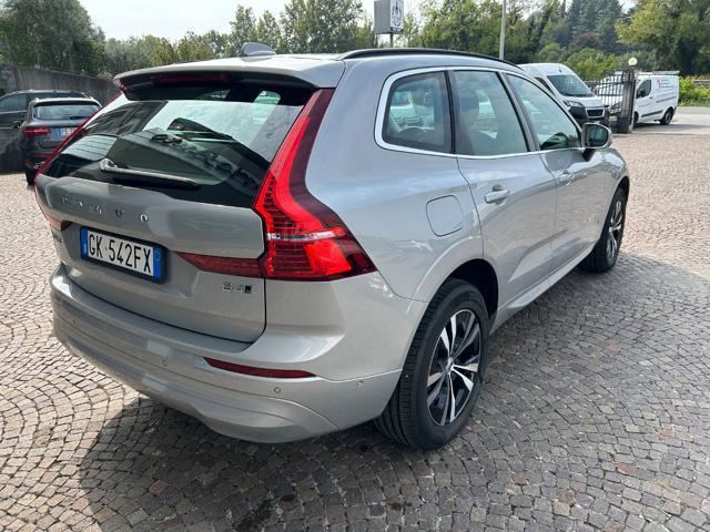 VOLVO XC60 B4 (d) AWD automatico MOMENTUM