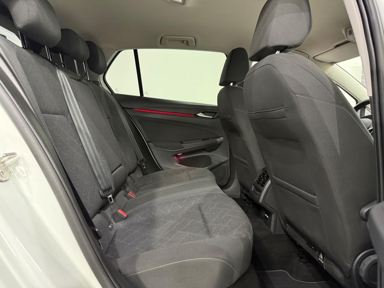 Volkswagen Golf 1.0 eTSI DSG *IQLight*Luciambient