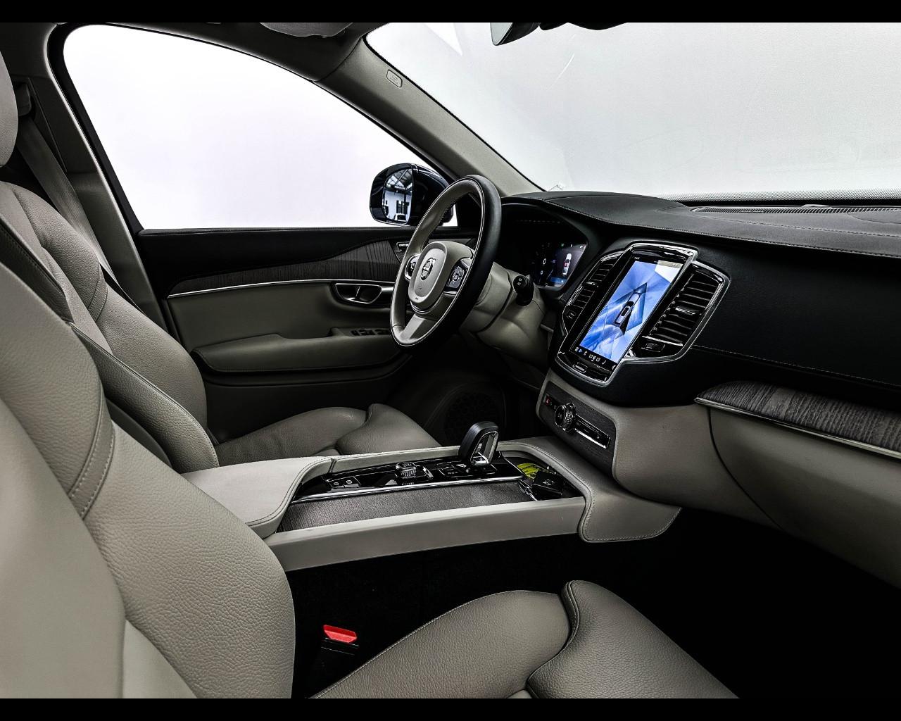 VOLVO XC90 (2014-->) - XC90 B5 (d) AWD automatico 7 posti Plus Bright