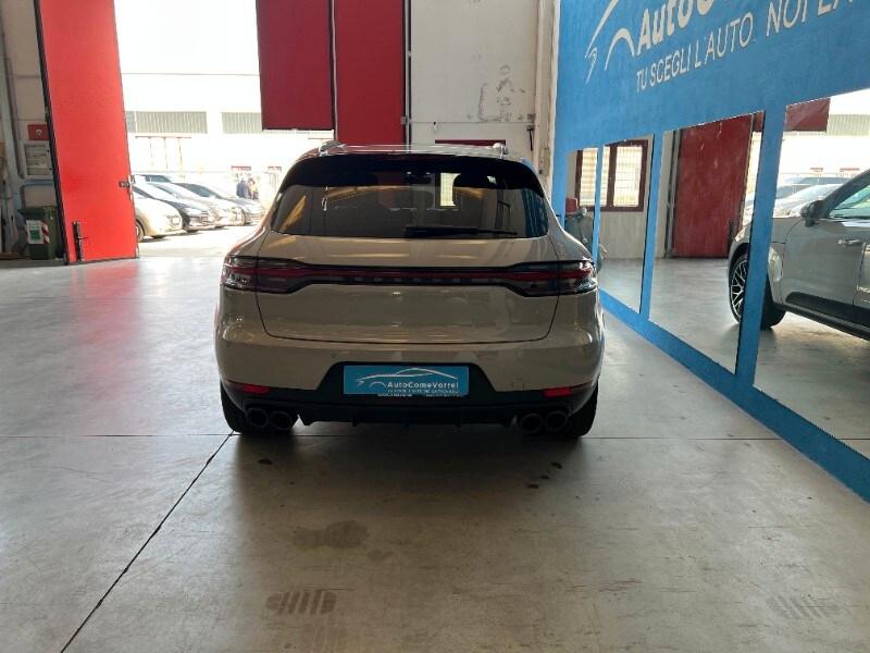 PORSCHE Macan 2.0