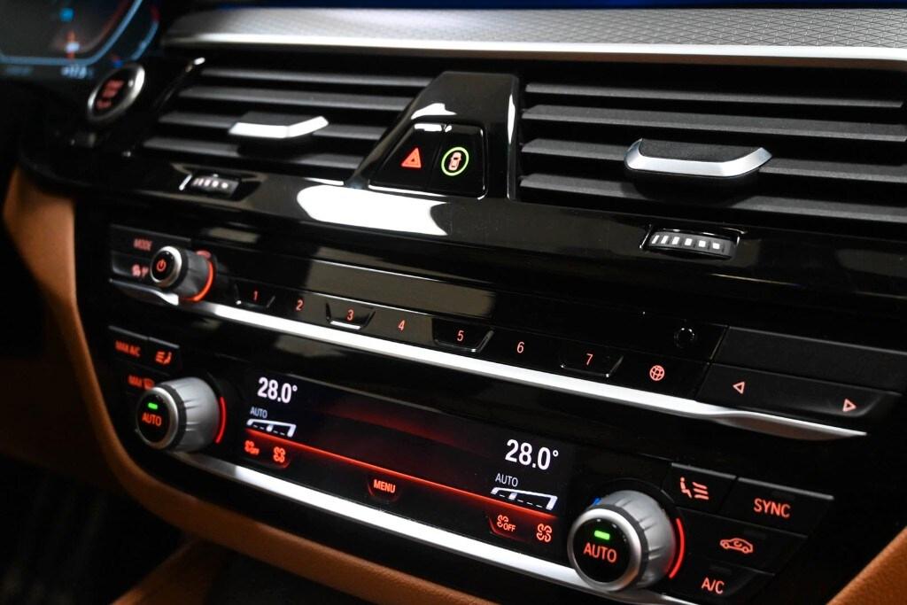 BMW Serie 5(G30/31/F90) 520d 48V xDrive Touring...