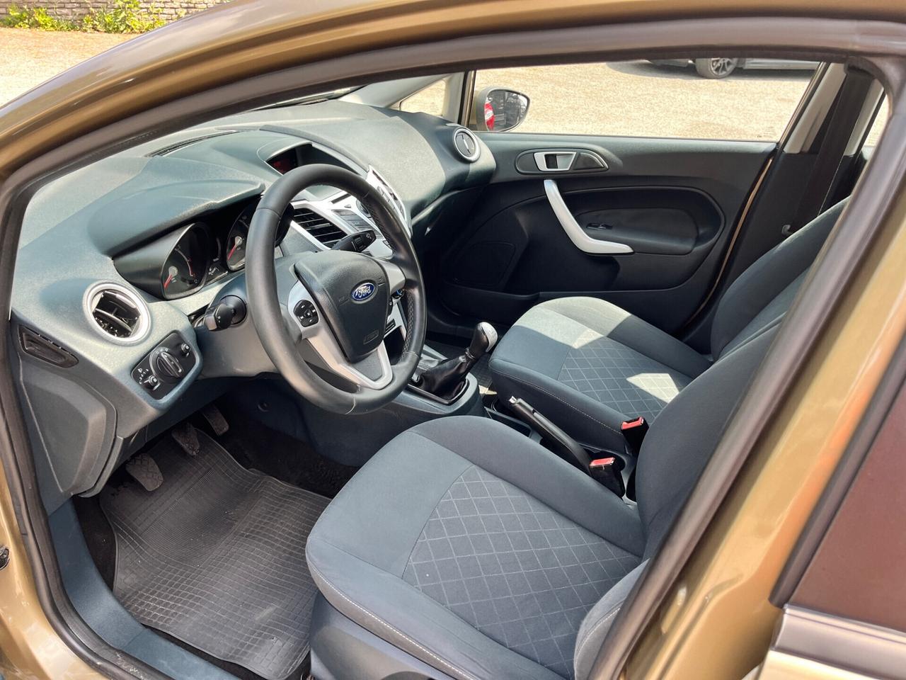 Ford Fiesta Ikon 1.2 60CV 5 porte