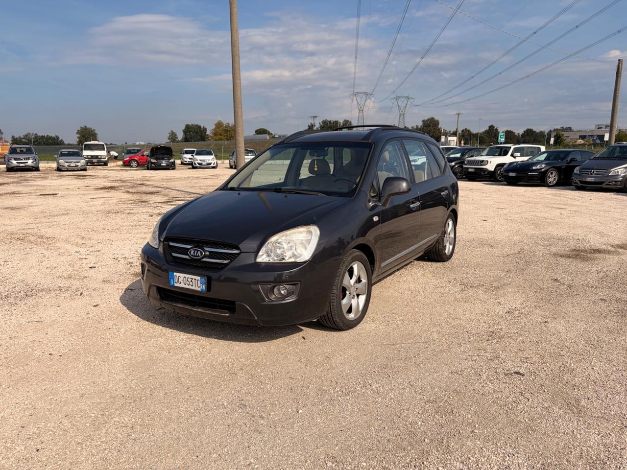 Kia Carens 2.0 16V CRDi VGT LX Family