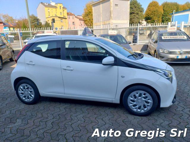 TOYOTA Aygo 1.0 VVT-i 72 CV x-play-GARANZIA FINO 36 MESI