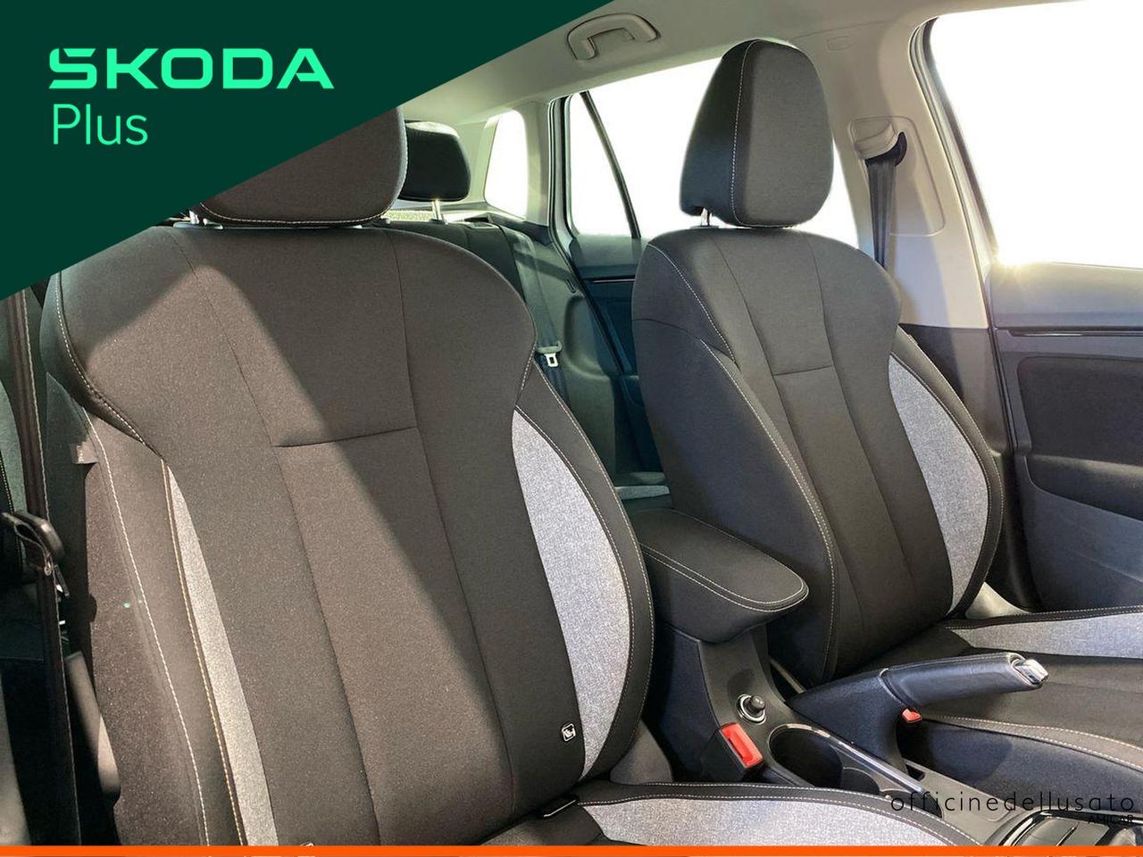 Skoda Kamiq 1.0 tsi 115cv black dots