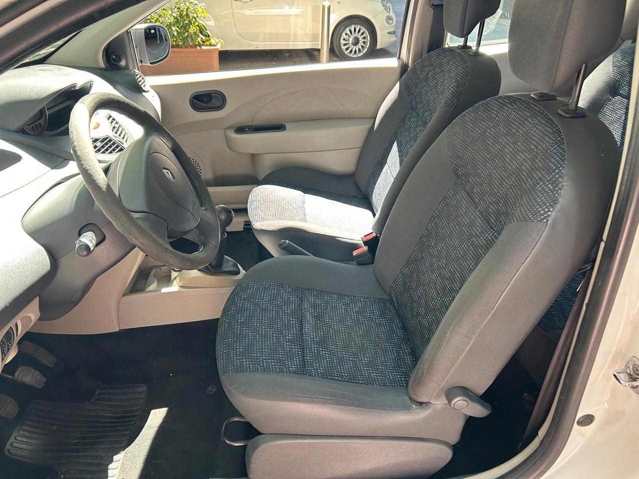 Renault Twingo 1.2 16V TCE Dynamique