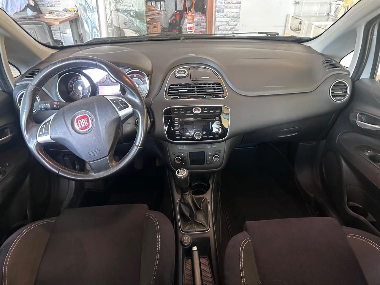Fiat Punto 1.3diesel 75CV 5 porte Lounge + carrello appendice