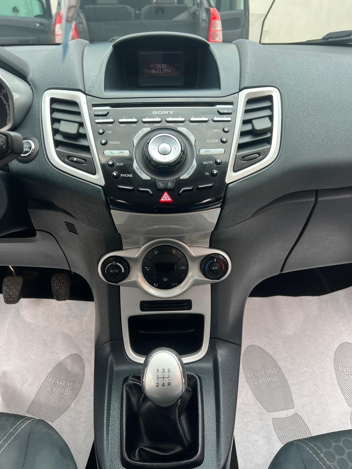 Ford Fiesta 1.4 5 porte Bz.- GPL Titanium