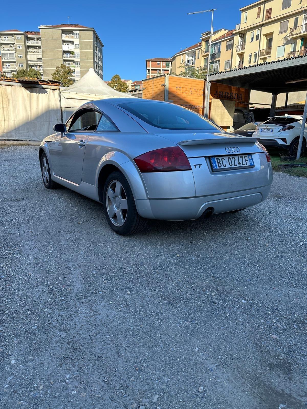 Audi TT Coupé