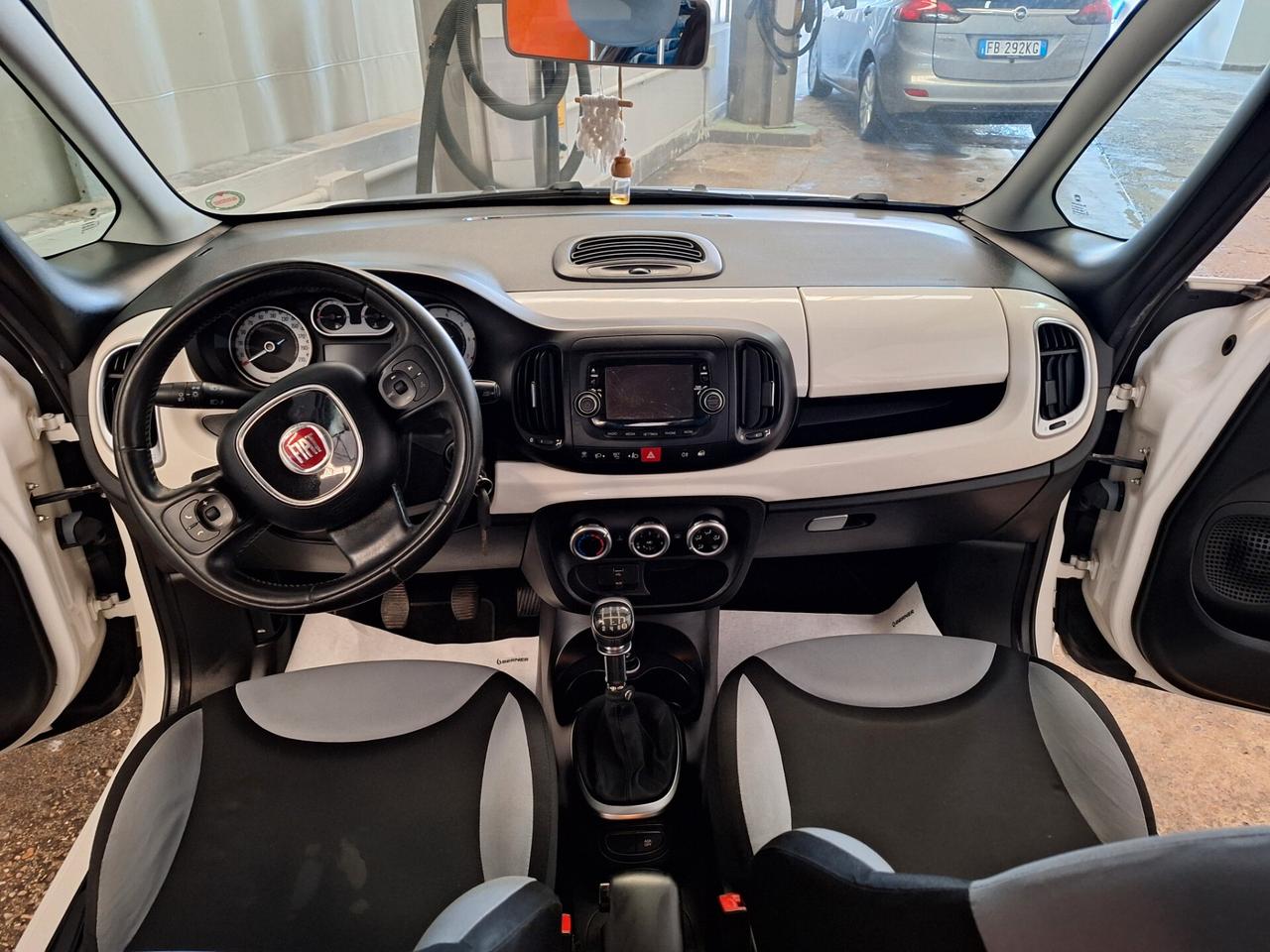 Fiat 500L 1.4 95 CV Pop Star €6 UNICOPROPIETARIO KM 105.000KM NEOPATENTATI