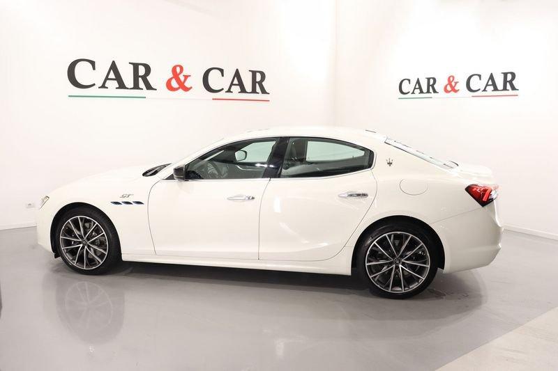 Maserati Ghibli 330 CV MHEV GT Ultima