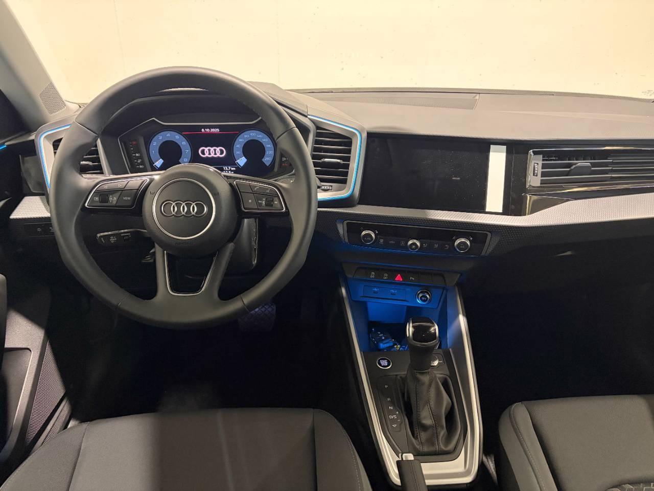 AUDI A1 SPORTBACK 30 TFSI S-TRONIC S LINE EDITION