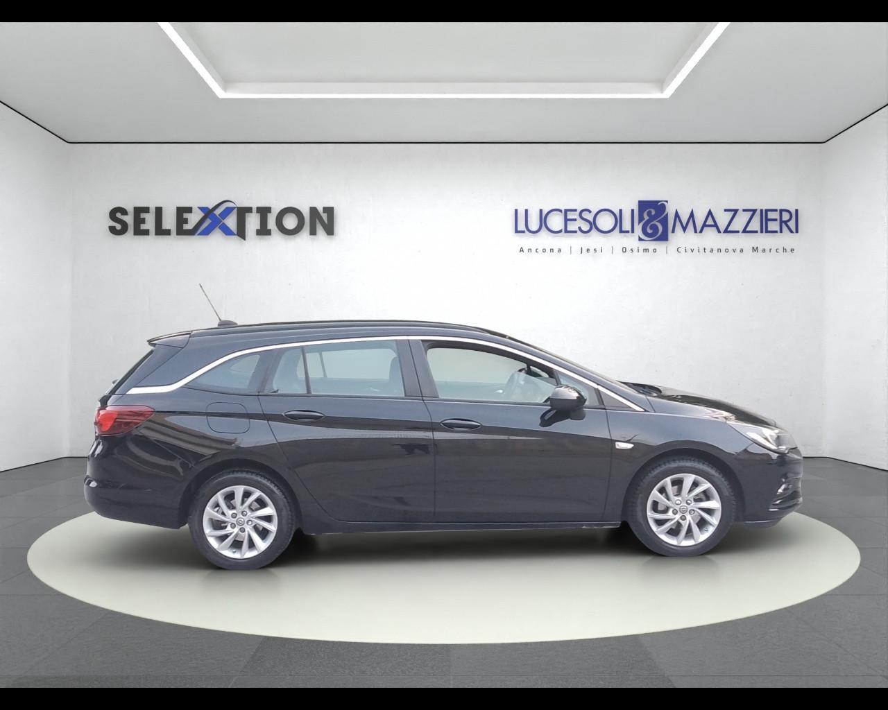 OPEL Astra 1.6 CDTi 110CV S. Tourer Innovetion