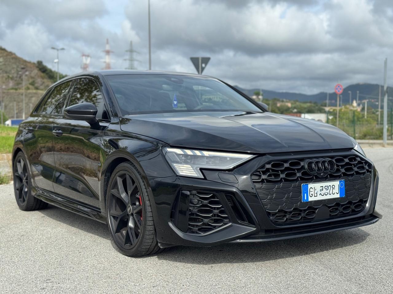 AUDI RS3 2.5 TFSI 400CV MATTIX TOTAL BLACK PERMUTABILE