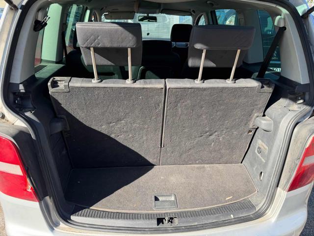 VOLKSWAGEN Touran 7posti 2.0 16V TDI Highline motore da fare