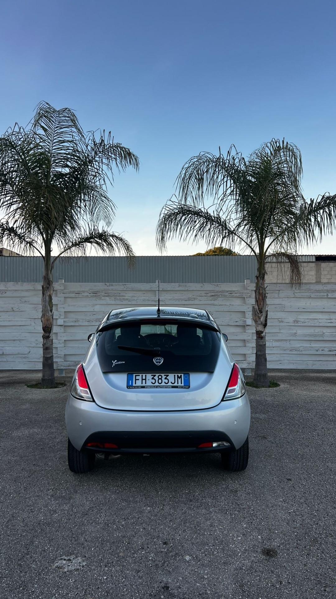 Lancia Ypsilon 1.2 benzina GPL