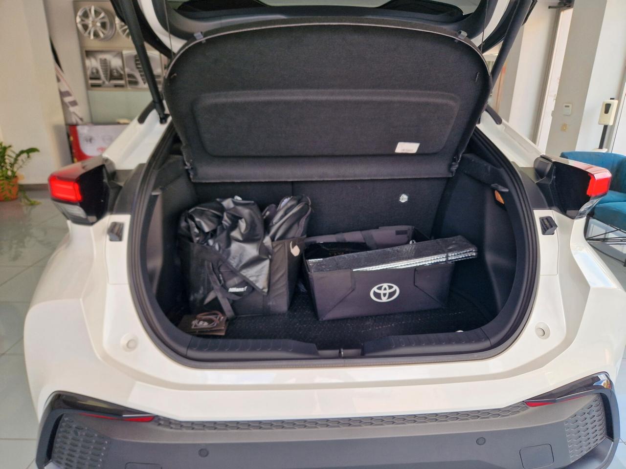 Toyota C-HR 1.8 HV Lounge