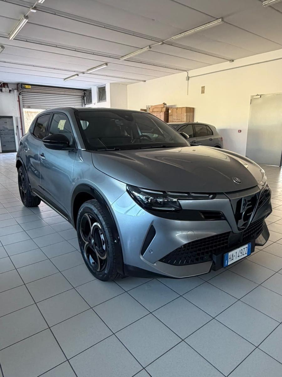 ALFA ROMEO - Junior - MY25 Q4 INTENSA 1.2 145CV HYBRID EDCT6