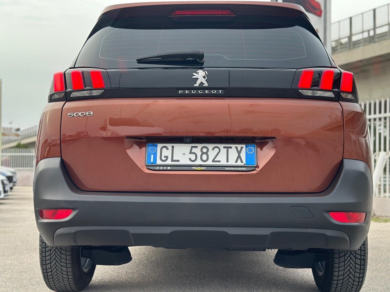 Peugeot 5008 2023 1.5 130 Pack !Soli 48 Mila Km!