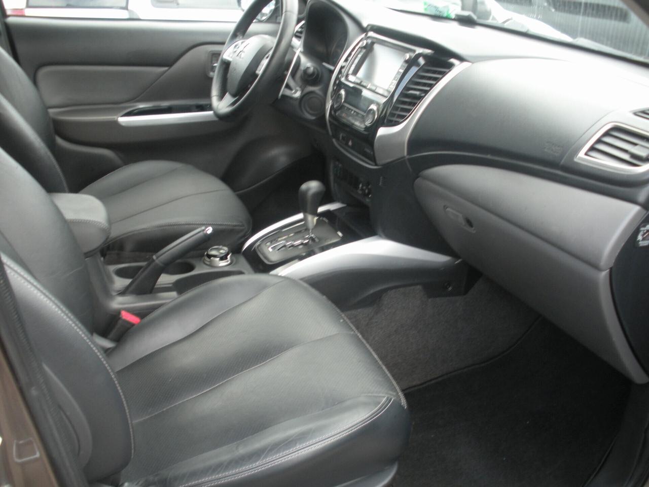Mitsubishi L200 2.4 DI-D/181CV Double Cab Intense Hp Mivec SDA