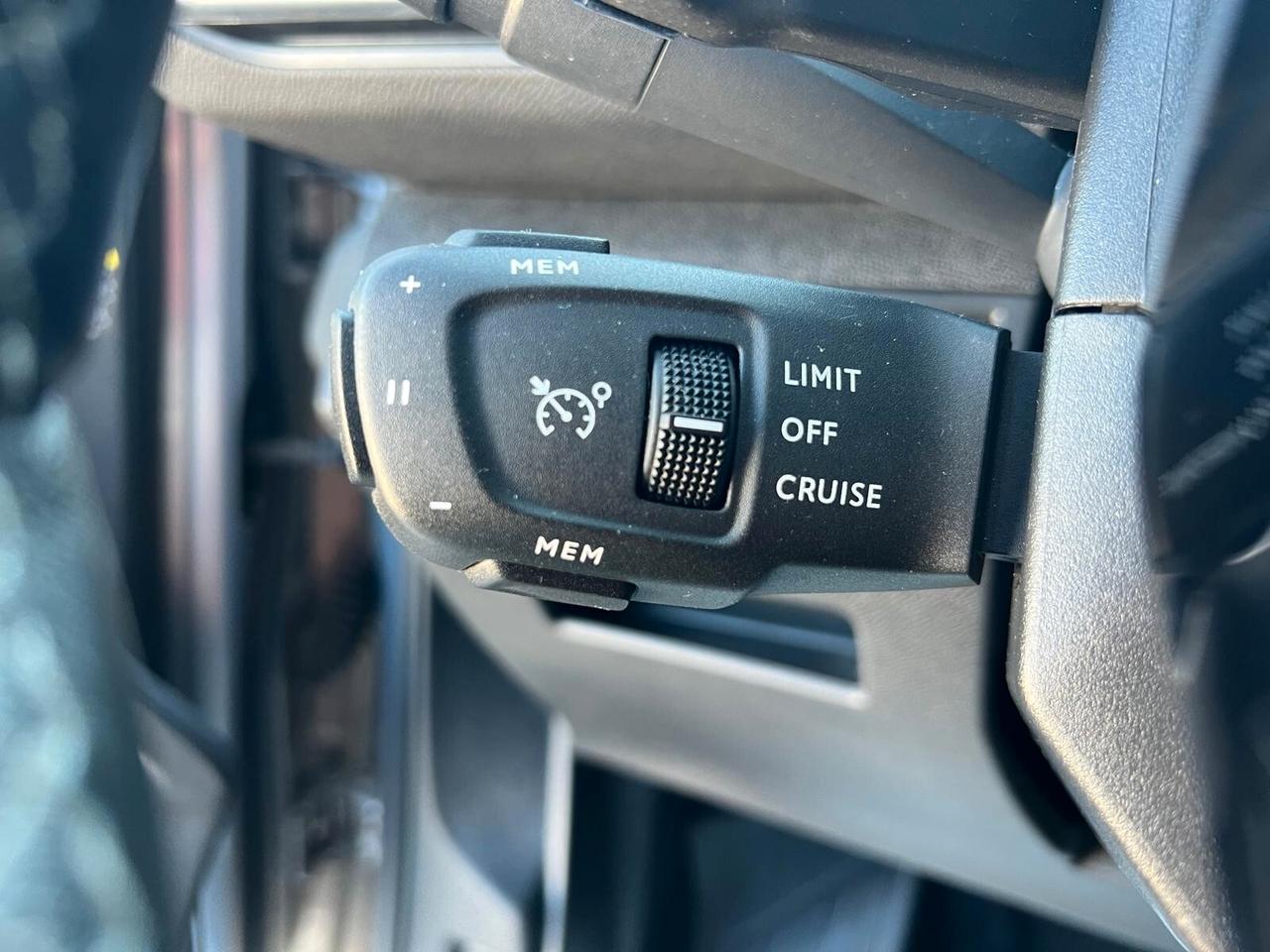 Peugeot 3008 1.5 HDi 130 EAT8 Allure Pack