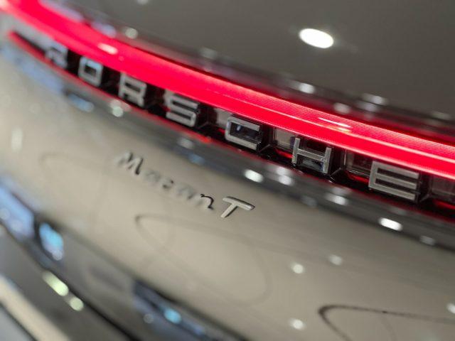 PORSCHE Macan III 2.0 T IVA ESPOSTA