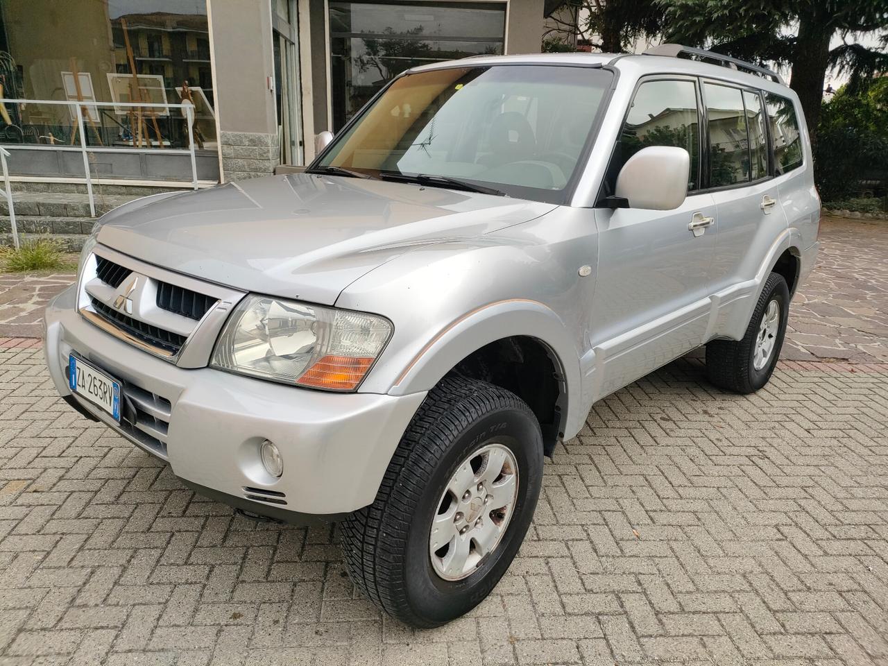 Mitsubishi Pajero 3.2 16V DI-D 7 posti e gancio