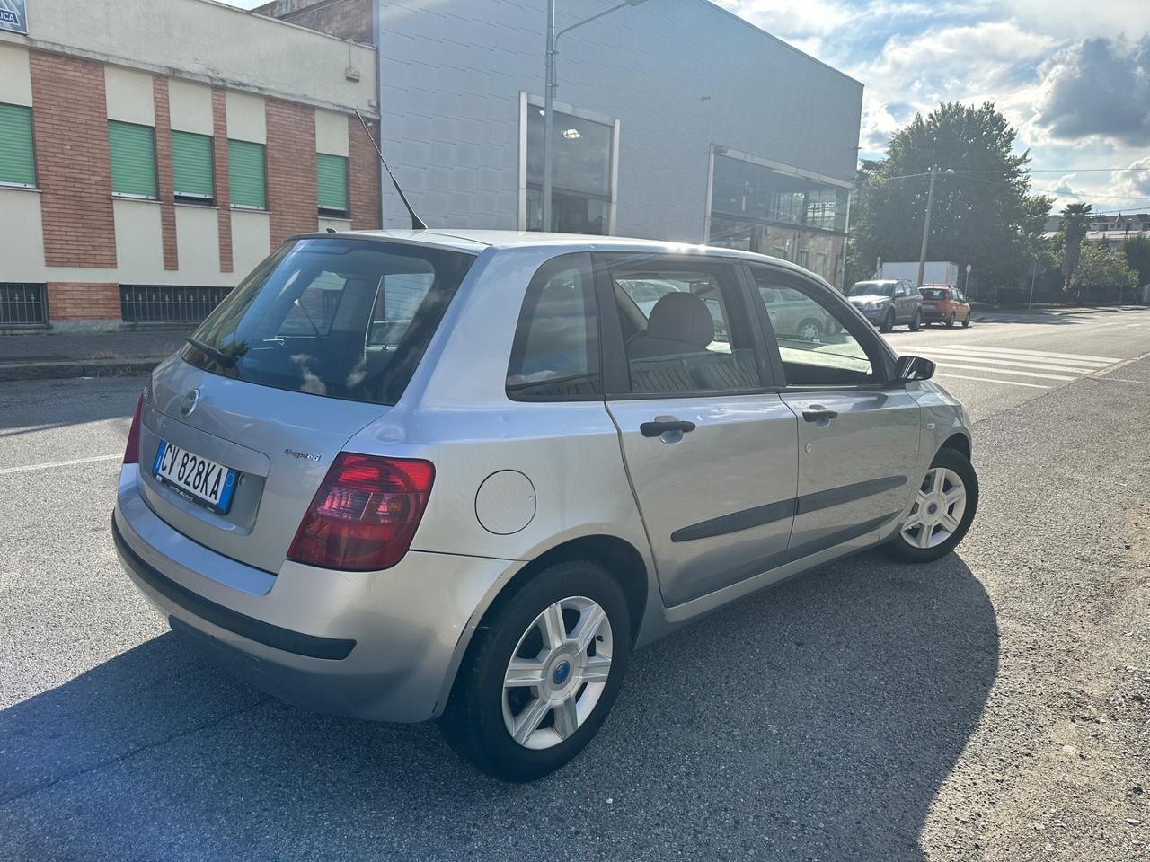 Fiat Stilo 1.4i 16V 5 porte Actual