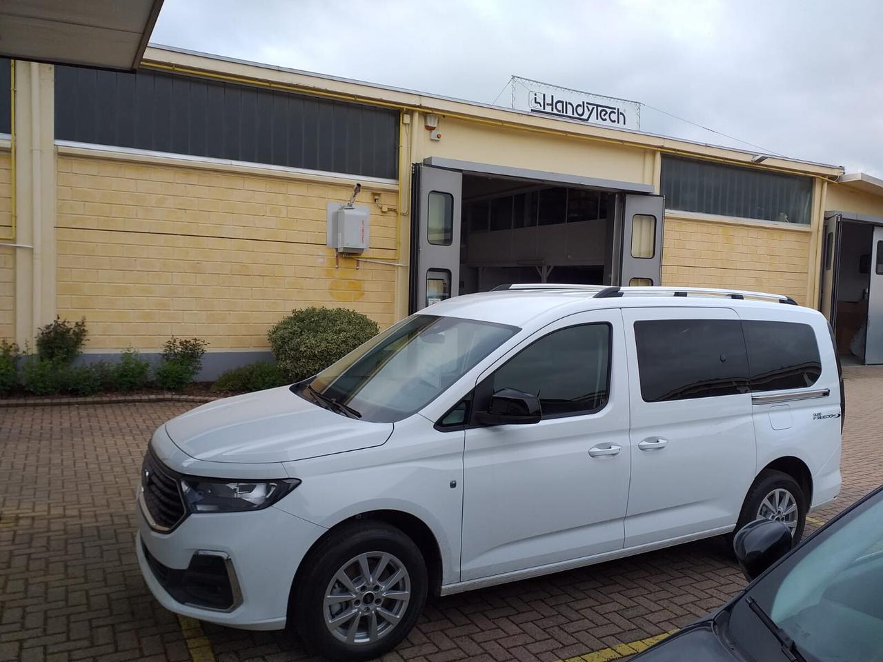 Ford Tourneo Connect Freedom Pronta Consegna Roma