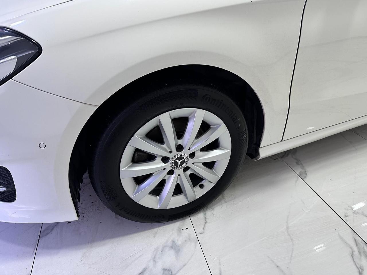 Mercedes-benz B 200 d Automatic -GARANTITA-LED-2018