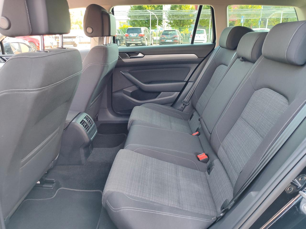 Volkswagen Passat Variant 2.0 TDI SCR 122 CV EVO DSG Business