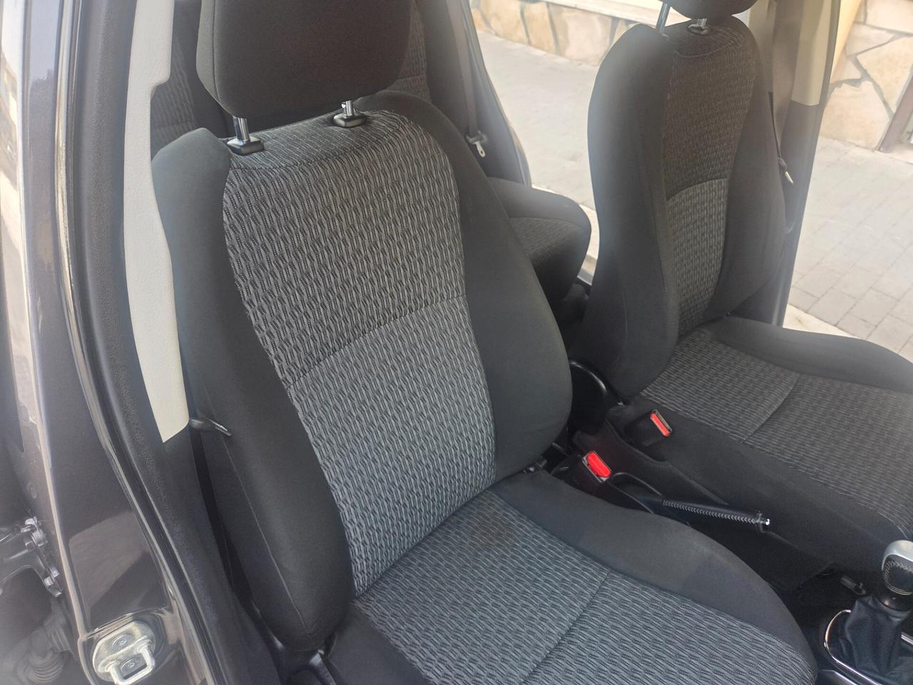 TOYOTA YARIS ANNO 2014 1.0 BENZINA 70 CV KM 90000 CERTIF