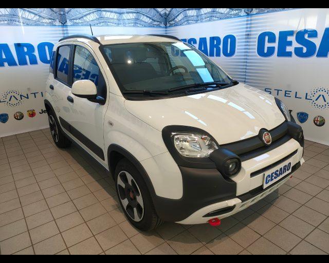 FIAT New Panda 1.0 firefly hybrid Cross s&s 70cv 5p.ti