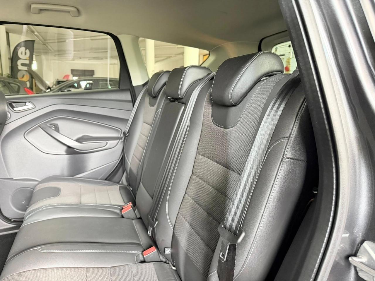 Ford Kuga 2.0 TDCI 180 CV S&S 4WD Powershift Titanium X