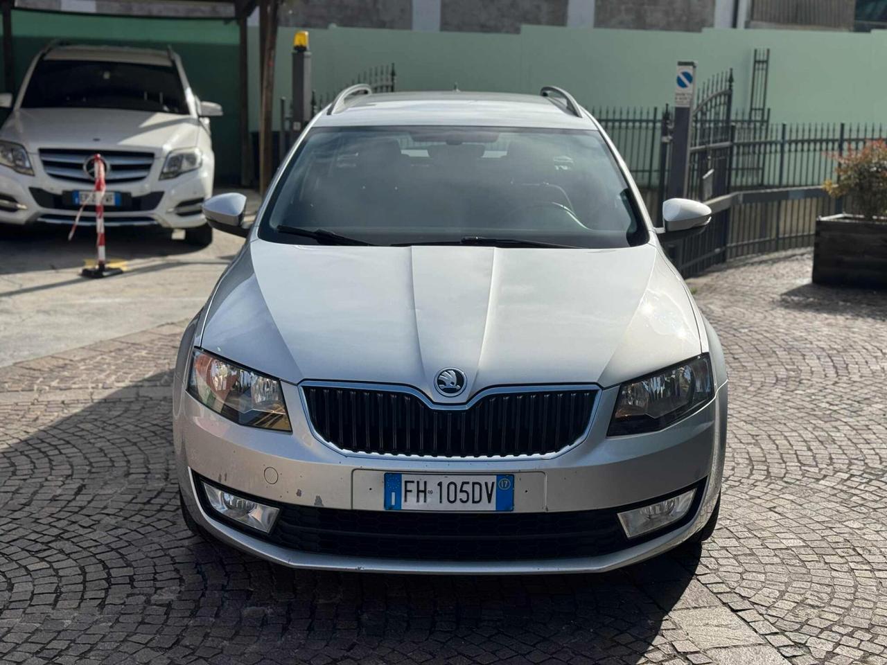 Skoda Octavia 1.6 TDI CV DSG Wagon Executive