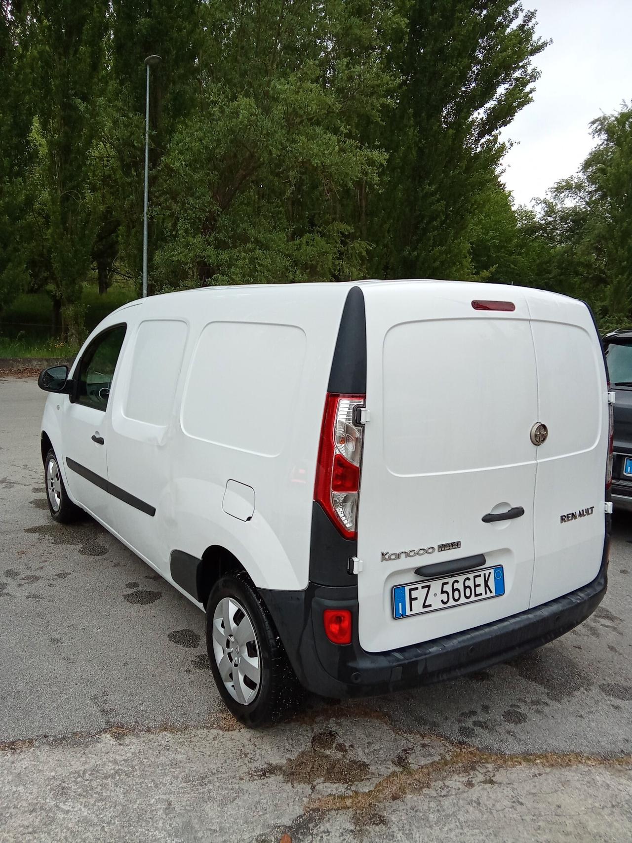 Renault Kangoo Blue dCi 95CV Maxi 020