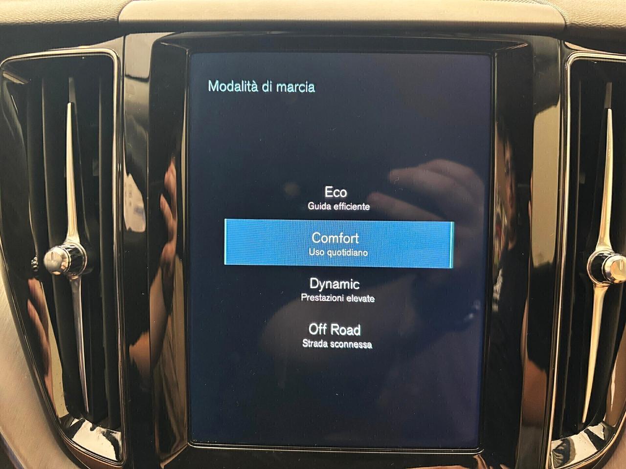 Volvo XC60 2.0 IBRIDA-DIESEL 4WD **PREZZO PROMO**