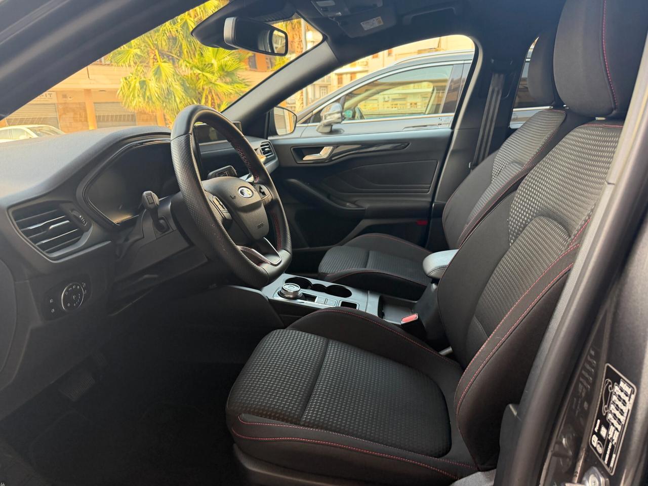 Ford Focus 1.5 EcoBlue 115 CV automatico ST-Line