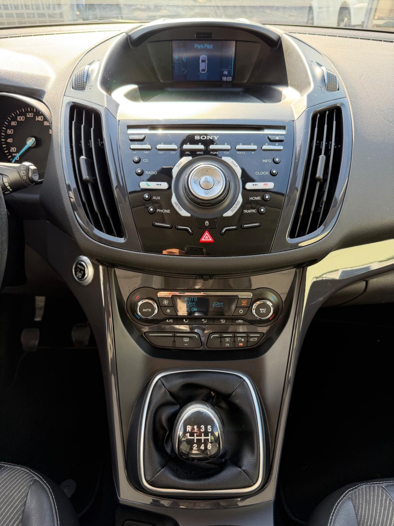 Ford Kuga 2.0 TDCI 140 CV 4WD Titanium