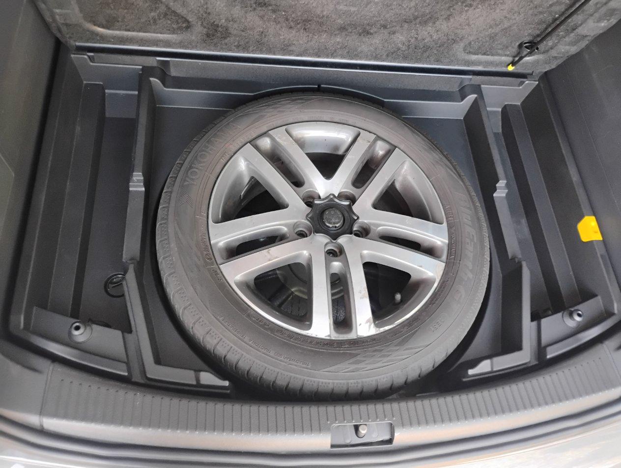 Volkswagen Touran 2.0 tdi Highline